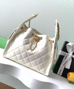 CHANEL 25 Small Handbag(high-end grade)