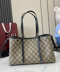 GG Emblem medium tote bag