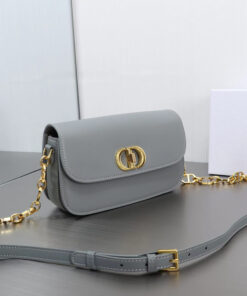 30 MONTAIGNE AVENUE BAG