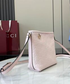 GG Emblem nano bucket bag