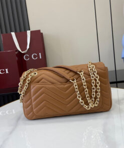 GG Marmont medium shoulder bag