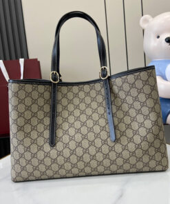 GG Emblem large tote bag