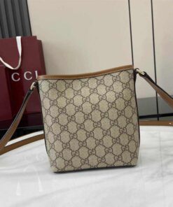 GG Emblem nano bucket bag