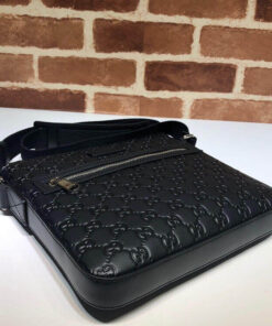 Gucci Signature Messenger