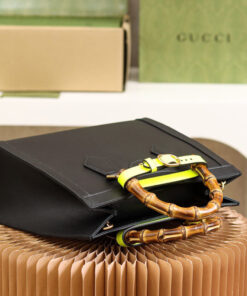 Gucci Diana medium tote bag