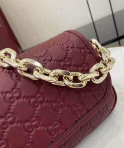 GG Emblem small shoulder bag