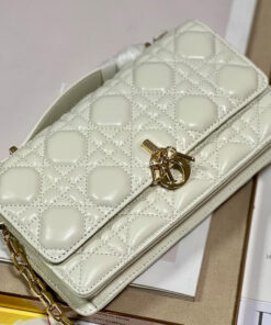 MISS DIOR MINI BAG