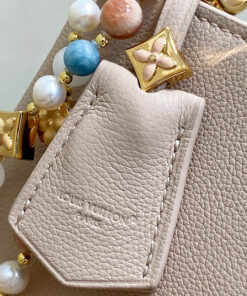 LV Capucines MM Souple(HIGH-END GRADE)