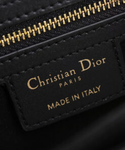 30 MONTAIGNE AVENUE BAG