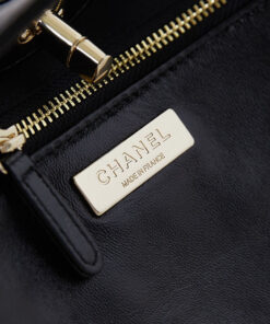 CHANEL 31 Mini Shopping Bag