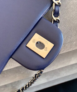 CHANEL CLASSIC 11.12 HANDBAG(high-end grade)