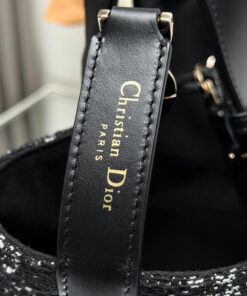 Medium Dior Toujours Bag