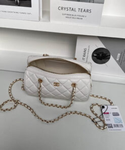 CHANEL Clutch with Chain(HIGH-END GRADE)