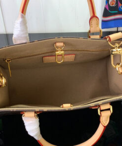 LV OnTheGo PM Mon Monogram