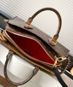 LV OnTheGo East West Chain(HIGH-END GRADE)